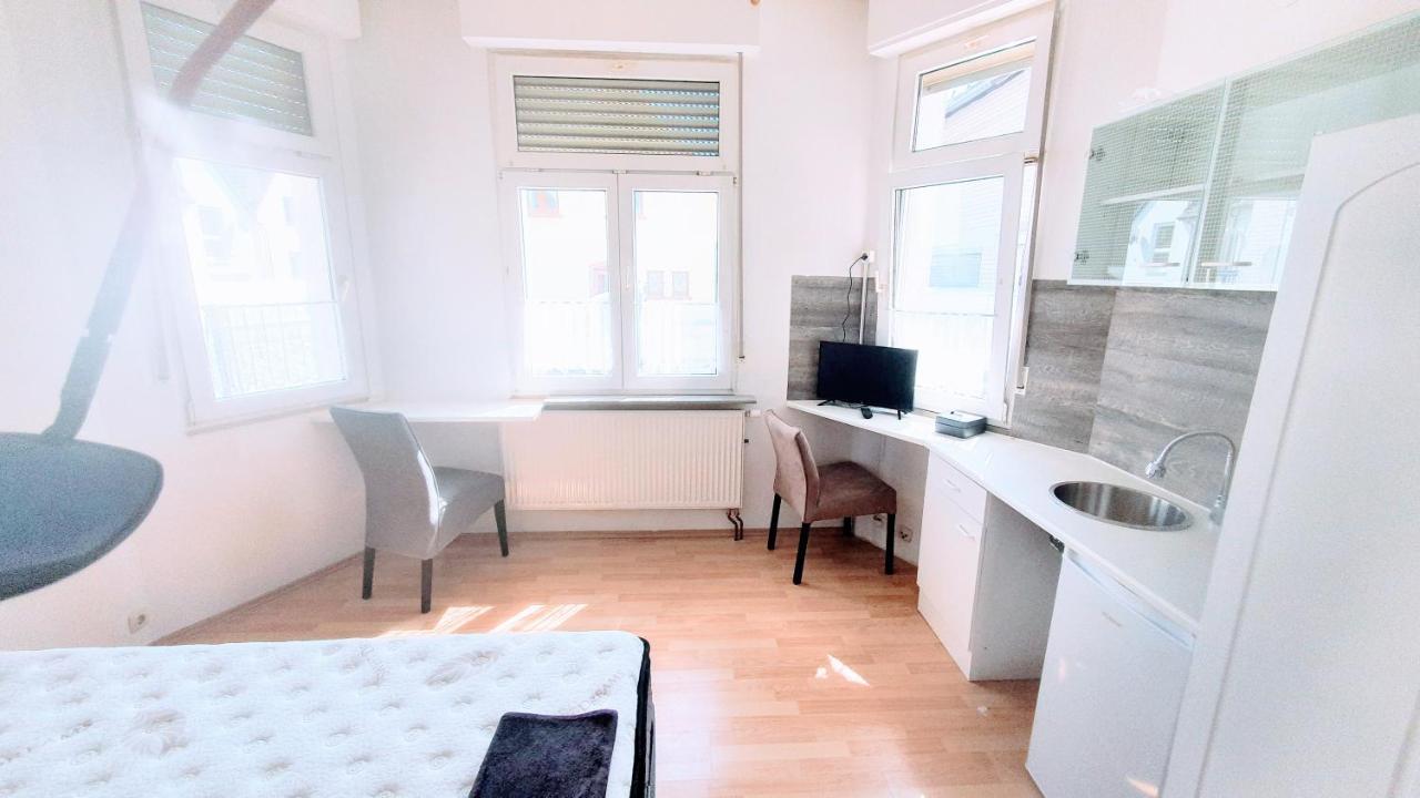 Fmi 9 Accommodation Raunheim Exterior foto